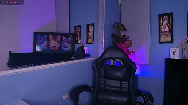 LucasCarterr  online show from November 4, 4:00 am