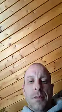 Snapshot of svenpfeifer chatting on March 11, 2:29 pm svenpfeifer online show from March 11, 2:29 pm