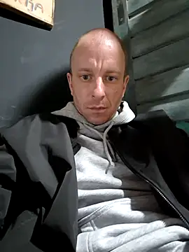 Snapshot of svenpfeifer chatting on March 11, 5:46 pm svenpfeifer online show from March 11, 5:46 pm