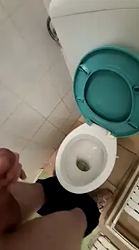 Snapshot of svenpfeifer chatting on March 22, 8:40 am svenpfeifer online show from March 22, 8:40 am