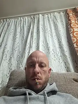 Snapshot of svenpfeifer chatting on November 18, 4:00 pm svenpfeifer online show from November 18, 4:00 pm