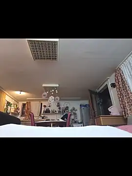 Snapshot of svenpfeifer chatting on December 17, 5:19 pm svenpfeifer online show from December 17, 5:19 pm