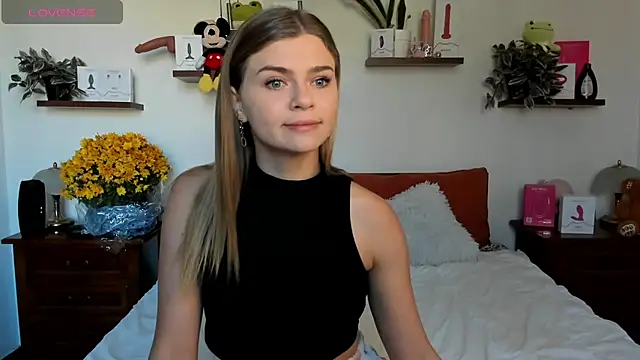 HaleyReedme online show from November 5, 7:41 am