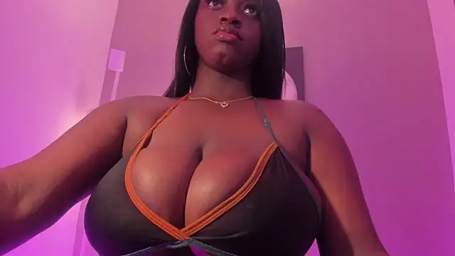 BetsyBennet  online show from March 21, 9:34 pm