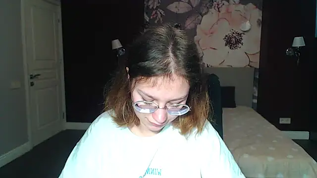 AngelinaLow online show from March 13, 3:17 pm