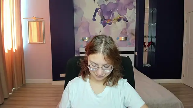 AngelinaLow online show from September 27, 11:26 am