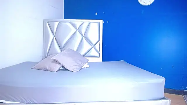 Snapshot of goldenn_ass1 chatting on September 20, 3:07 am goldenn ass1 online show from September 20, 3:07 am