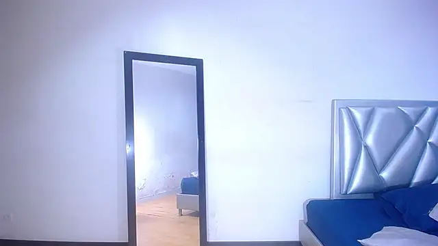 Snapshot of goldenn_ass1 chatting on November 4, 3:05 am goldenn ass1 online show from November 4, 3:05 am