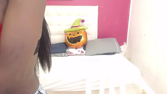 Snapshot of goldenn_ass1 chatting on November 15, 3:26 am goldenn ass1 online show from November 15, 3:26 am