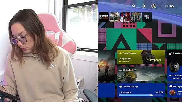 Snapshot of SpaceCowWhore chatting on October 14, 3:46 pm SpaceCowWhore online show from October 14, 3:46 pm