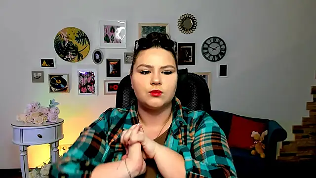 FlorenceAnderson online show from March 22, 12:46 pm