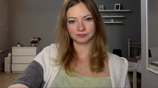 MillieShow online show from November 3, 10:42 pm