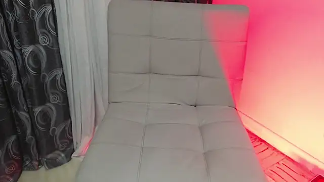 Taylor dolll online show from October 22, 2:56 am