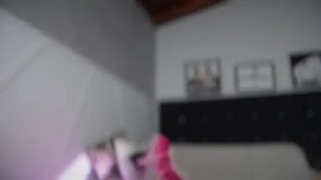 Taylor dolll online show from November 7, 5:46 pm