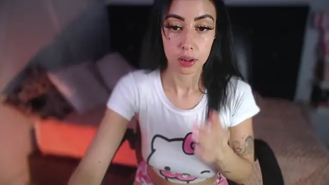 Taylor dolll online show from November 20, 6:35 am