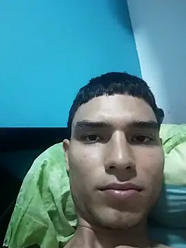 Snapshot of Saul_yei chatting on March 13, 7:28 pm Saul yei online show from March 13, 7:28 pm