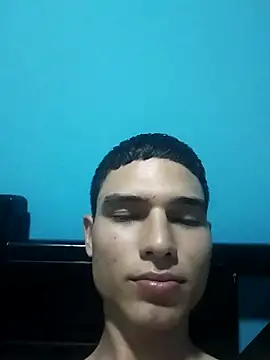 Snapshot of Saul_yei chatting on March 15, 12:15 am Saul yei online show from March 15, 12:15 am