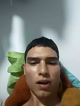 Snapshot of Saul_yei chatting on March 17, 10:49 pm Saul yei online show from March 17, 10:49 pm