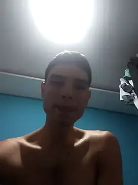 Snapshot of Saul_yei chatting on March 18, 7:42 pm Saul yei online show from March 18, 7:42 pm