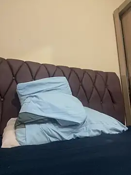 kiume online show from November 21, 3:33 pm