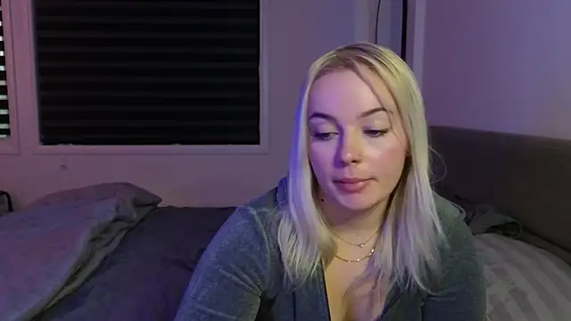 margot robbie7 online show from October 9, 10:52 pm