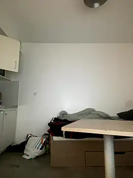 Renoirmonter online show from October 24, 9:33 pm