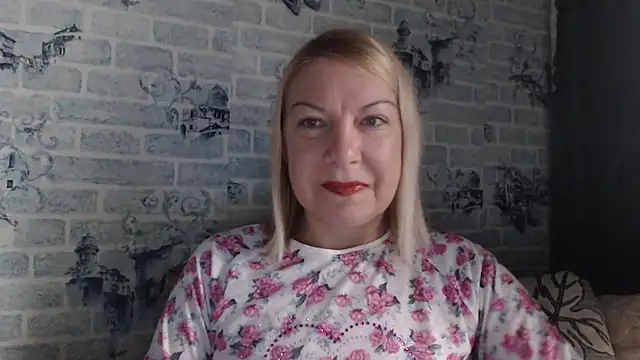 Lillia Ray online show from October 24, 5:04 am