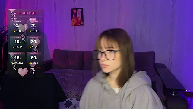 Snapshot of Romanhavesweetydick777 chatting on November 21, 3:54 pm Romanhavesweetydick777 online show from November 21, 3:54 pm