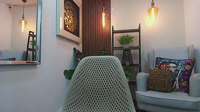 Coral Lise online show from September 18, 11:56 am