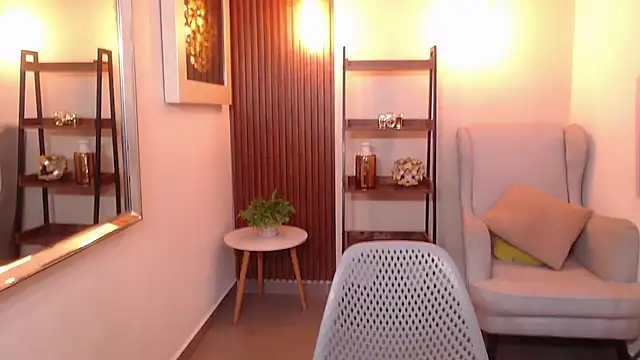 Coral Lise online show from November 25, 10:59 am