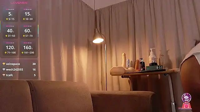 YuliethPetite online show from October 17, 12:41 pm