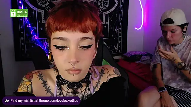 lovelockedlips online show from September 28, 2:28 am