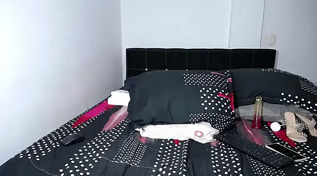 Snapshot of Lia_Liaa chatting on March 19, 12:15 am Lia Liaa online show from March 19, 12:15 am