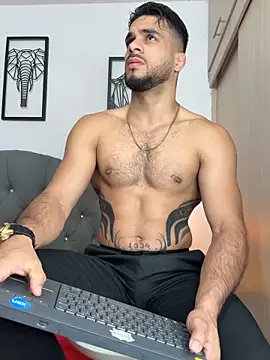 Maximiliano ford online show from October 5, 10:35 am