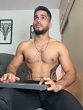 Maximiliano ford online show from October 14, 10:38 am