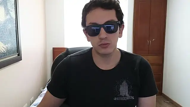 Snapshot of hardaftercum chatting on March 14, 2:30 pm hardaftercum online show from March 14, 2:30 pm