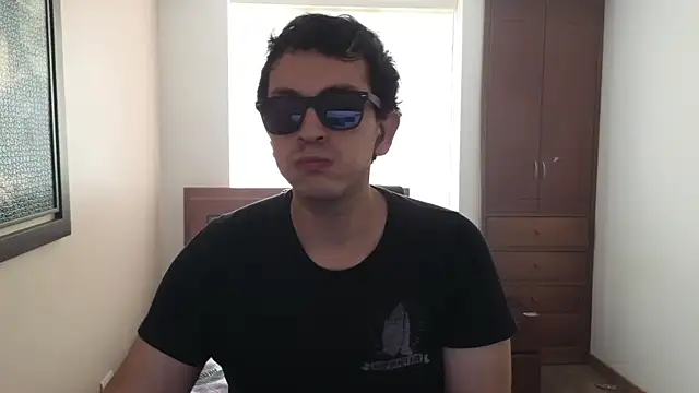 Snapshot of hardaftercum chatting on March 14, 5:35 pm hardaftercum online show from March 14, 5:35 pm