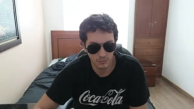 Snapshot of hardaftercum chatting on March 21, 5:12 pm hardaftercum online show from March 21, 5:12 pm