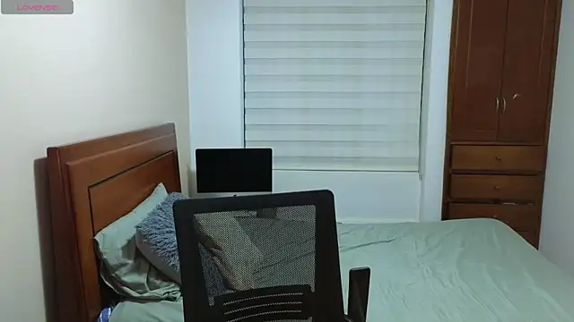 Snapshot of hardaftercum chatting on October 11, 10:30 pm hardaftercum online show from October 11, 10:30 pm