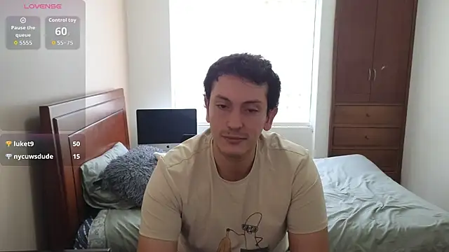 Snapshot of hardaftercum chatting on October 31, 4:52 pm hardaftercum online show from October 31, 4:52 pm