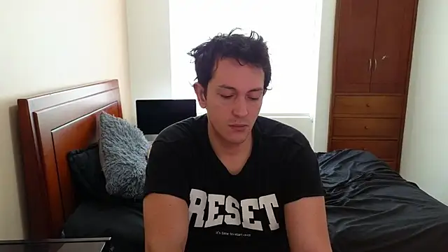 Snapshot of hardaftercum chatting on November 5, 2:28 pm hardaftercum online show from November 5, 2:28 pm