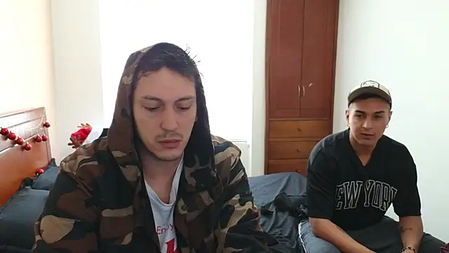 Snapshot of hardaftercum chatting on November 20, 3:23 pm hardaftercum online show from November 20, 3:23 pm