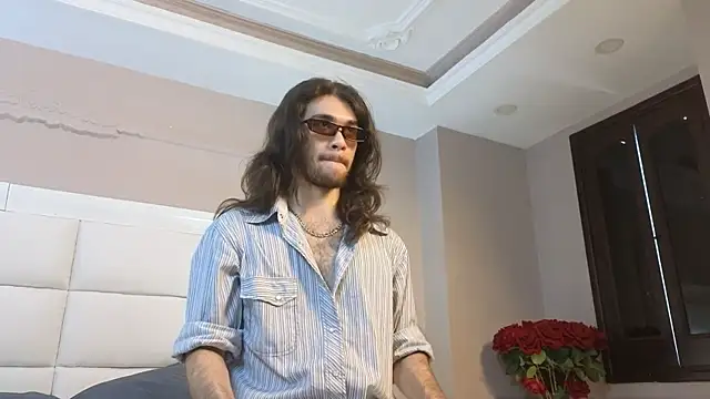 FreyrVik online show from October 20, 5:46 pm