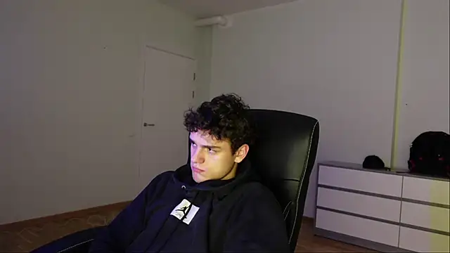 Snapshot of Brad_Holloway chatting on October 25, 7:30 pm Brad Holloway online show from October 25, 7:30 pm