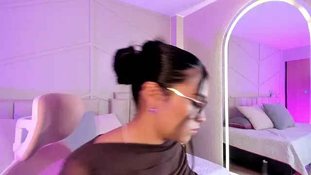 Eimmy bm online show from September 30, 5:07 pm