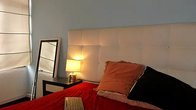 Moon  April online show from September 8, 8:08 pm