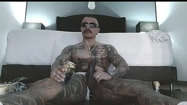 danilog515 online show from March 20, 6:30 am