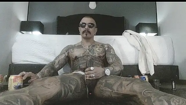 danilog515 online show from November 9, 9:02 pm