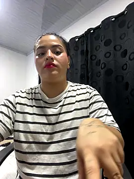 Snapshot of pareja_curiosa19 chatting on November 30, 2:26 am pareja curiosa19 online show from November 30, 2:26 am