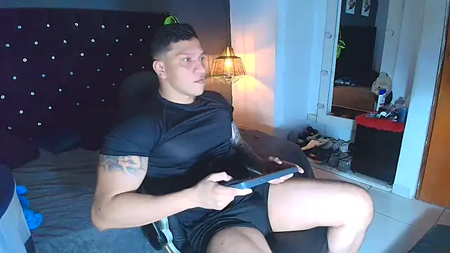 ethan dalton  online show from November 27, 3:19 am